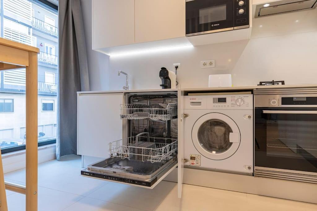 ליסבון Campolide Lovely 2 Bedroom By Innkeeper מראה חיצוני תמונה