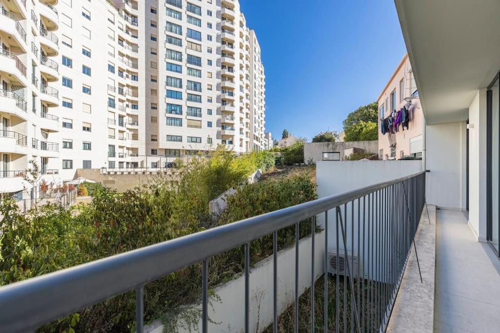 ליסבון Campolide Lovely 2 Bedroom By Innkeeper מראה חיצוני תמונה